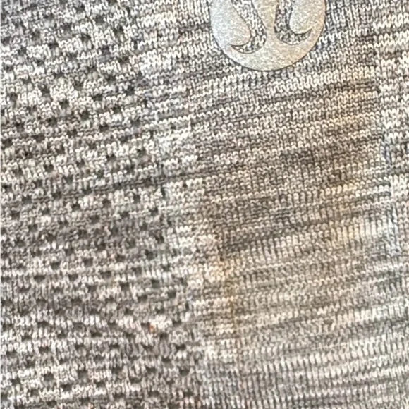 Lululemon swiftly tech long sleeve grey size 4 - Picture 4 of 5